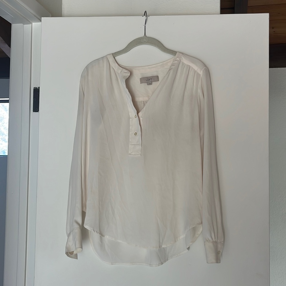 Loft white blouse XS worn 2 times
